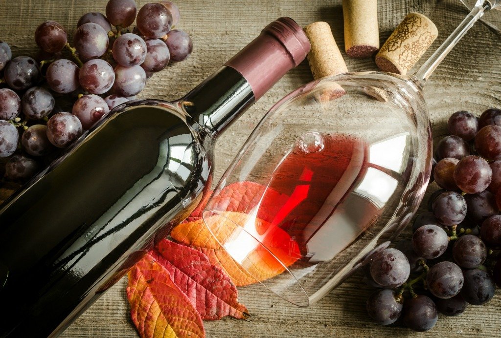 Deepak Wine Shop Reserve Red Wine and Fresh Grapes